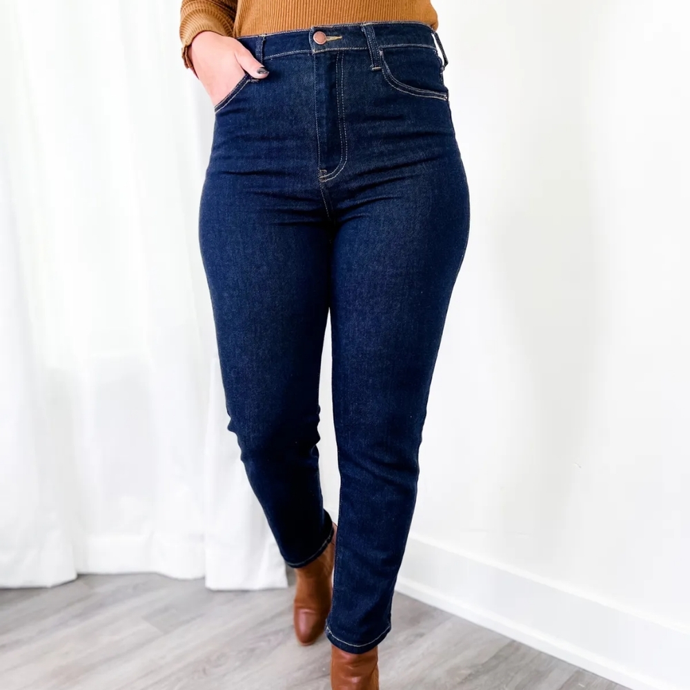 Judy Blue Mom Jeans size 3/26